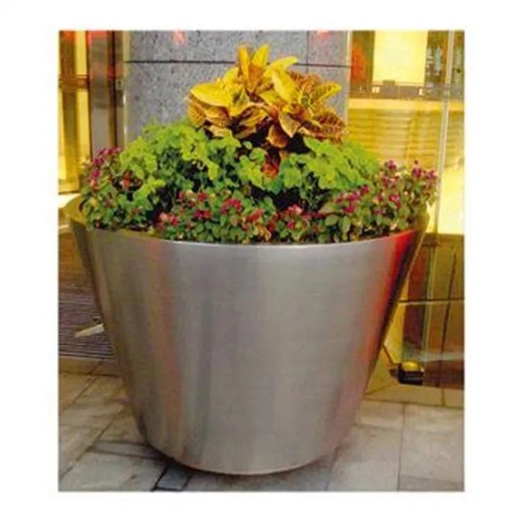 Garden Planter Metal Pot