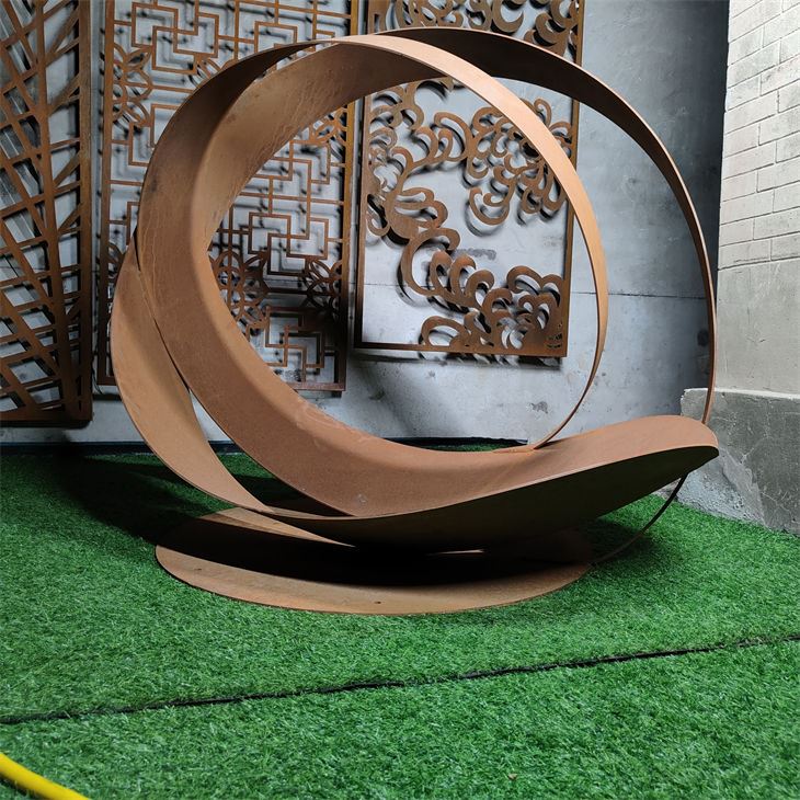 Gartenskulptur im Freien